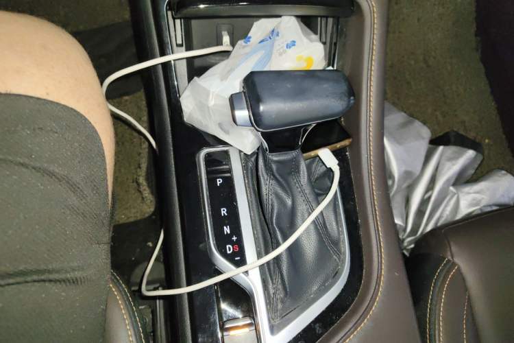 Used CHANGAN CS35PLUS 2018 1.6L Automatic Coolline Version China V Standard Gear Lever