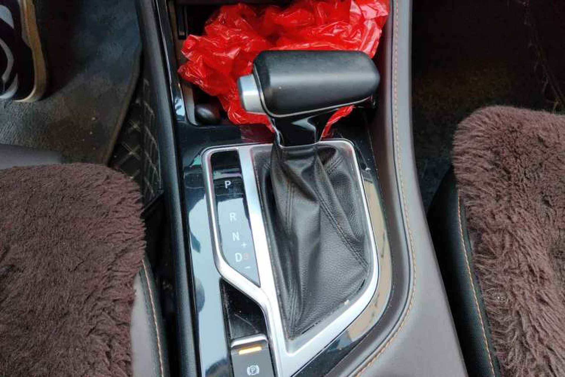 Used CHANGAN CS35PLUS 2018 1.6L Automatic Coolline Version China V Standard Gear Lever