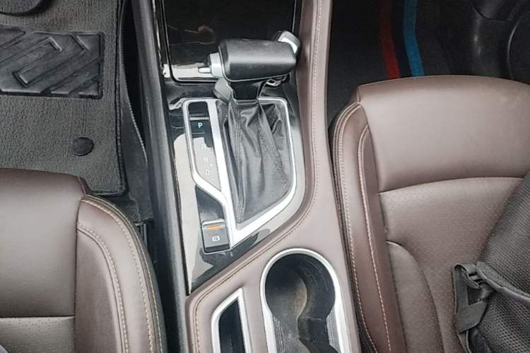 Used CHANGAN CS35PLUS 2018 1.6L Automatic Coolline Version China V Standard Gear Lever
