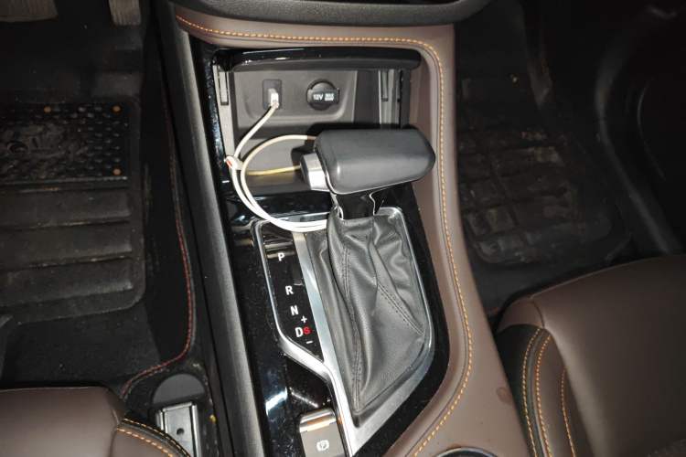 Used CHANGAN CS35PLUS 2018 1.6L Automatic Smart Connect Version China V Standard Gear Lever