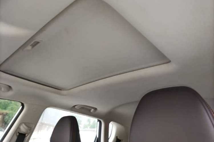 Used CHANGAN CS35PLUS 2018 1.6L Manual Changlian Edition China V Standard Headliner