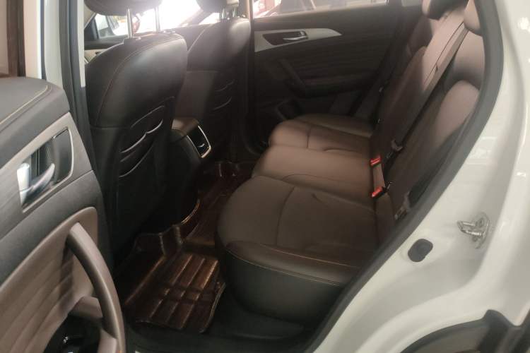 Used CHANGAN CS35PLUS 2018 1.6L Automatic Changlian Edition China V Standard Interior 1