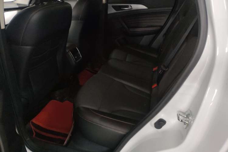 Used CHANGAN CS35PLUS 2018 1.6L Automatic Changlian Edition China V Standard Interior 1