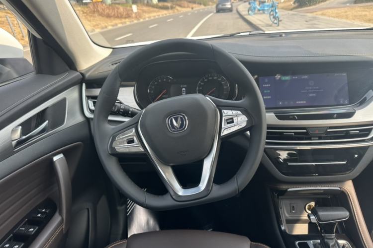 Used CHANGAN CS35PLUS 2018 1.6L Automatic Coolline Version China V Standard Interior 2