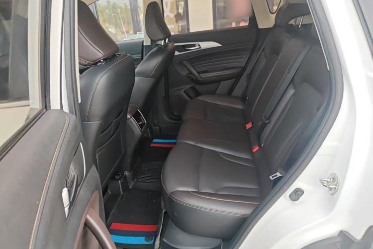 Used CHANGAN CS35PLUS 2018 1.6L Automatic Coolline Version China V Standard Interior 2