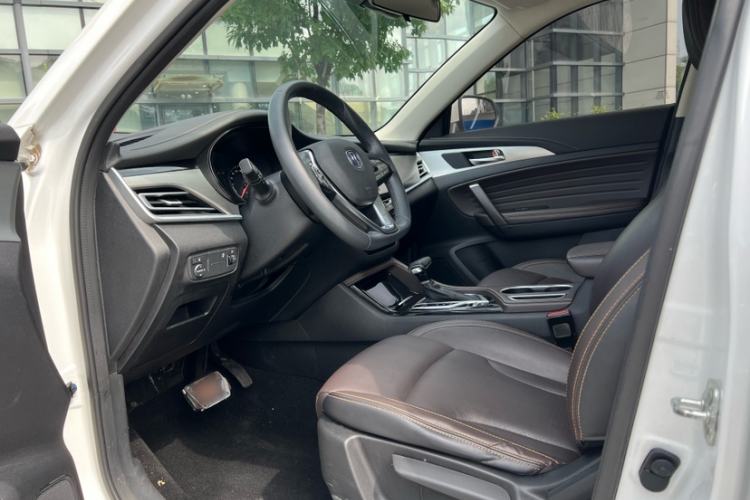 Used CHANGAN CS35PLUS 2018 1.6L Automatic Changlian Edition China V Standard Interior 2