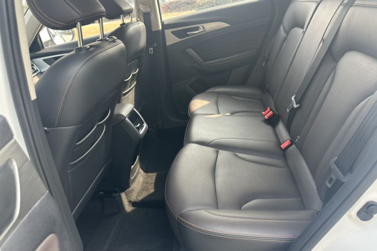 Used CHANGAN CS35PLUS 2018 1.6L Automatic Coolline Version China V Standard Interior 3