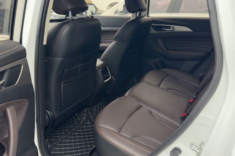 Used CHANGAN CS35PLUS 2018 1.6L Automatic Coolline Version China V Standard Interior 3