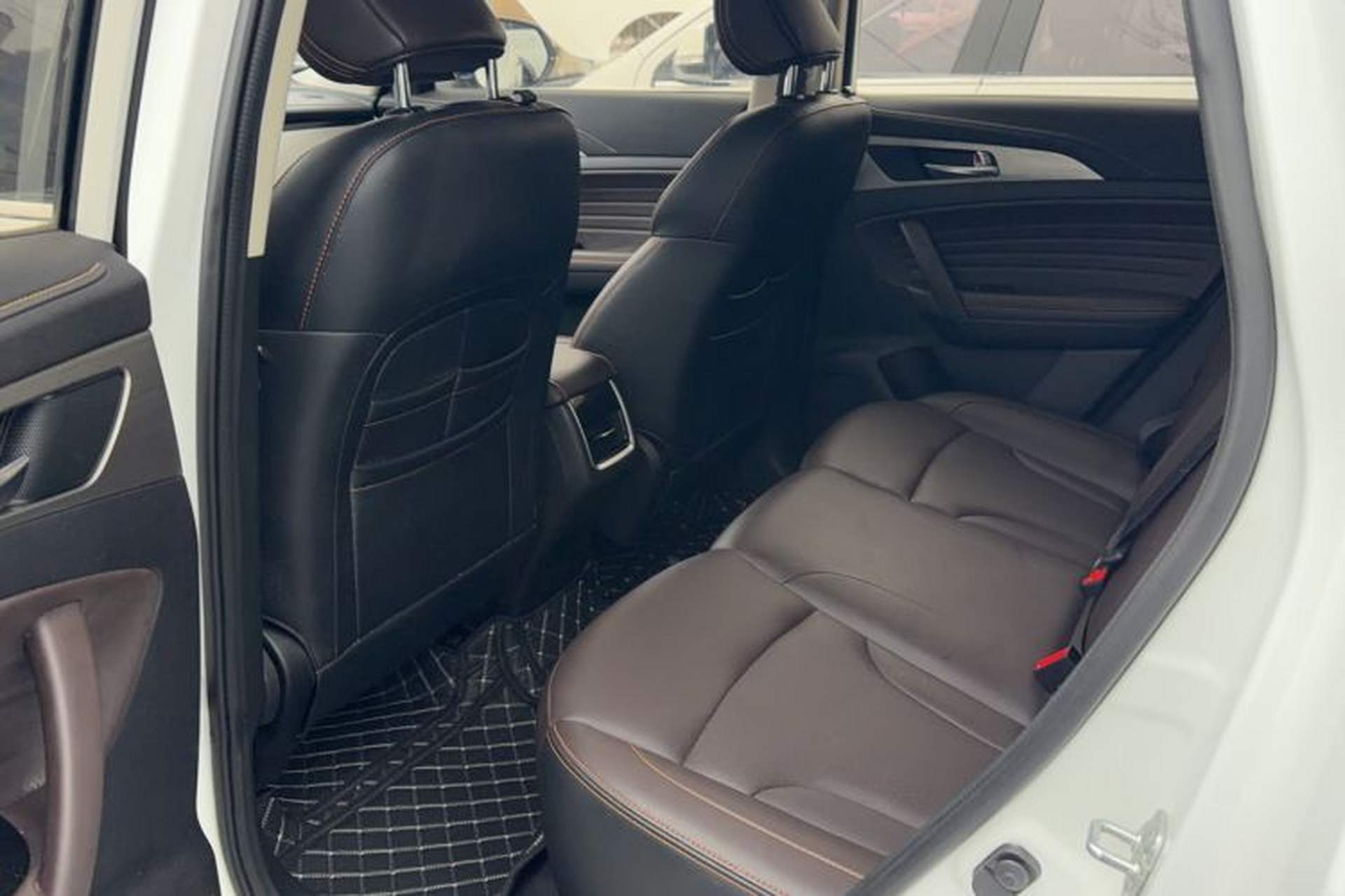 Used CHANGAN CS35PLUS 2018 1.6L Automatic Coolline Version China V Standard Interior 3
