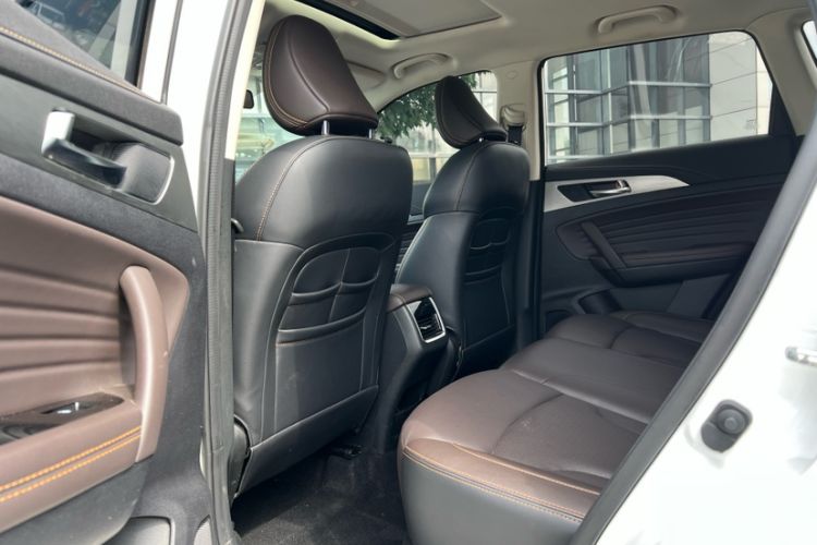 Used CHANGAN CS35PLUS 2018 1.6L Automatic Changlian Edition China V Standard Interior 3
