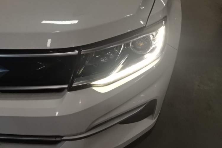 Used CHANGAN CS35PLUS 2018 1.6L Automatic Changlian Edition China V Standard Left Front Headlight