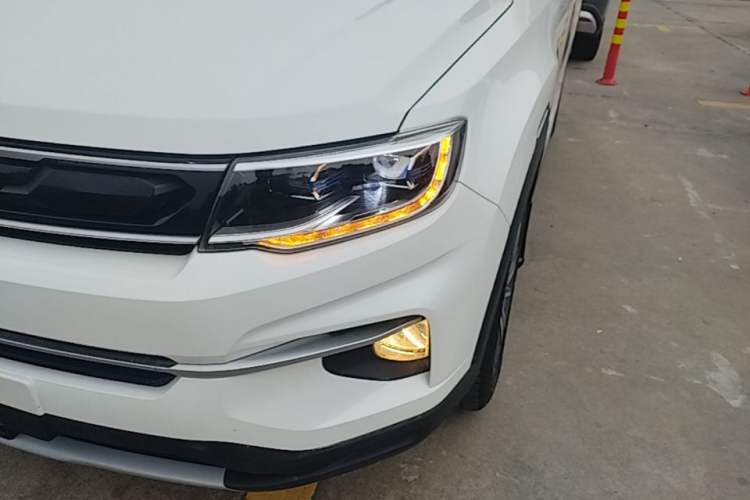 Used CHANGAN CS35PLUS 2018 1.6L Automatic Coolline Version China V Standard Left Front Headlight
