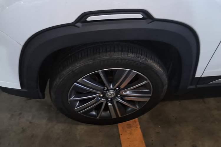 Used CHANGAN CS35PLUS 2018 1.6L Manual Cool Edition China V Standard Left Front Wheel Hub
