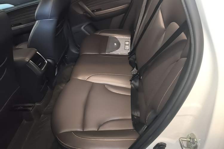 Used CHANGAN CS35PLUS 2018 1.6L Manual Cool Edition China V Standard Left Rear Seat