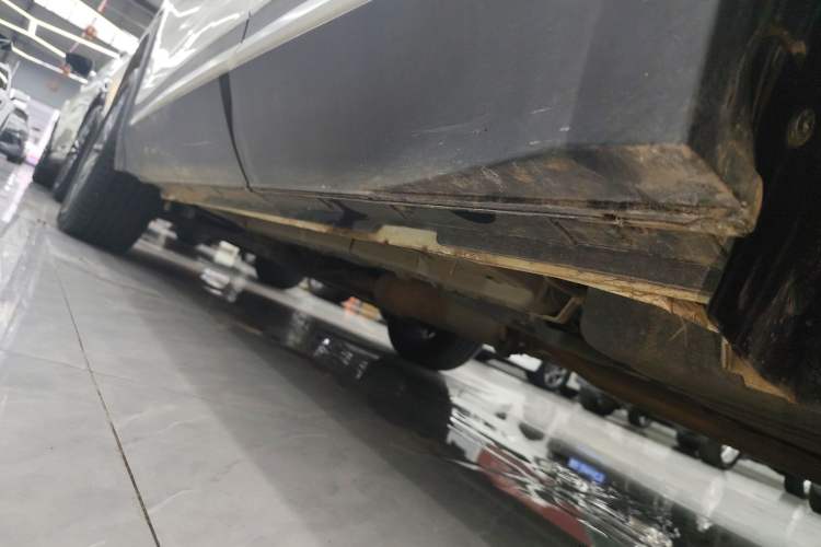 Used CHANGAN CS35PLUS 2018 1.6L Manual Changlian Edition China V Standard Left Side Sill
