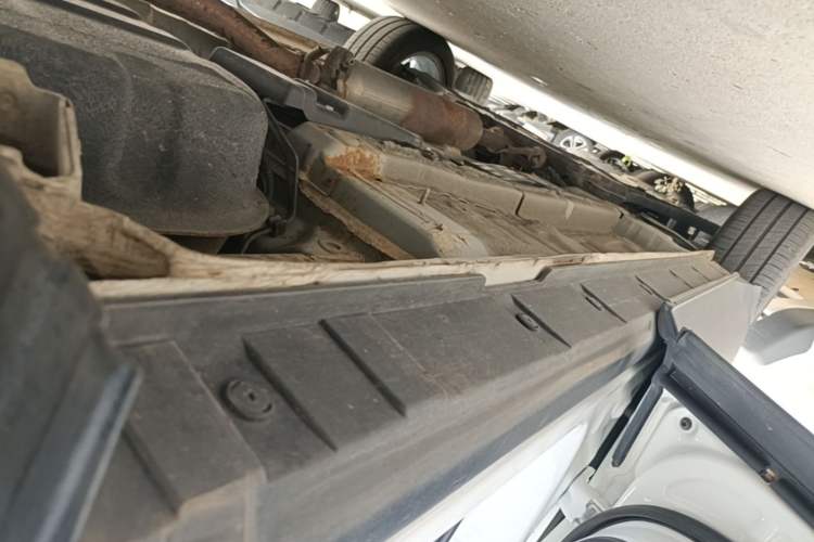 Used CHANGAN CS35PLUS 2018 1.6L Automatic Changlian Edition China V Standard Left Side Sill