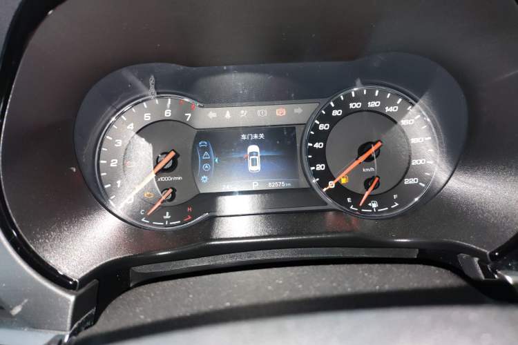 Used CHANGAN CS35PLUS 2018 1.6L Automatic Changlian Edition China V Standard Odometer Close Up