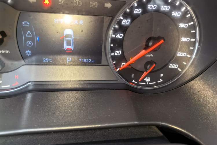Used CHANGAN CS35PLUS 2018 1.6L Automatic Changlian Edition China V Standard Odometer Close Up