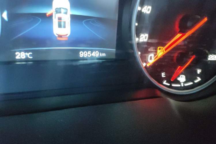 Used CHANGAN CS35PLUS 2018 1.6L Manual Changlian Edition China V Standard Odometer Close Up