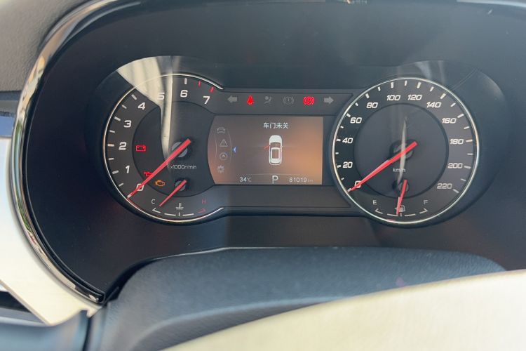 Used CHANGAN CS35PLUS 2018 1.6L Automatic Changlian Edition China V Standard Odometer Close Up