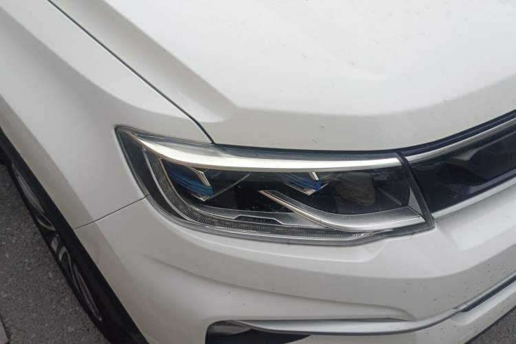 Used CHANGAN CS35PLUS 2018 1.6L Manual Cool Edition China V Standard Right Front Headlight