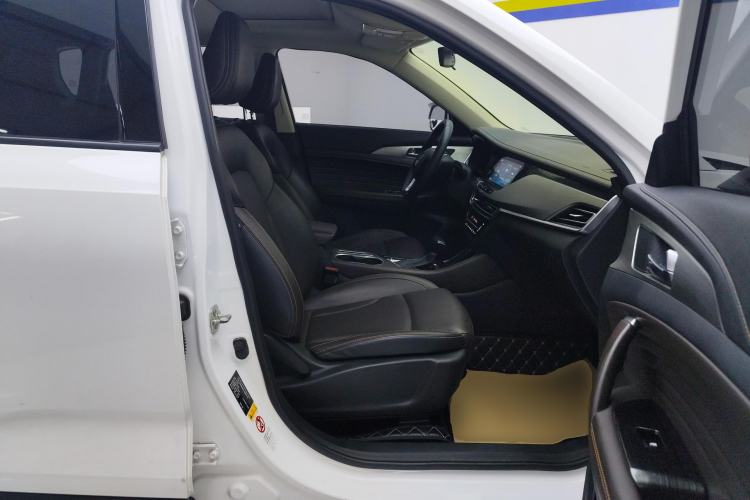 Used CHANGAN CS35PLUS 2018 1.6L Automatic Changlian Edition China V Standard Right Front Seat