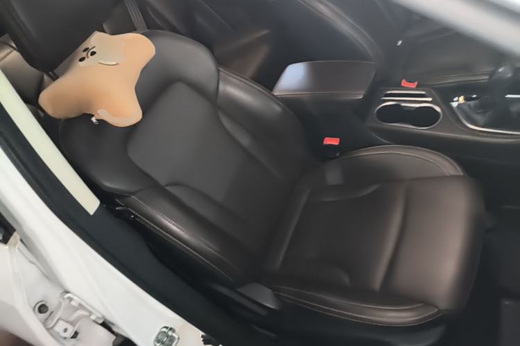 Used CHANGAN CS35PLUS 2018 1.6L Manual Cool Edition China V Standard Right Front Seat