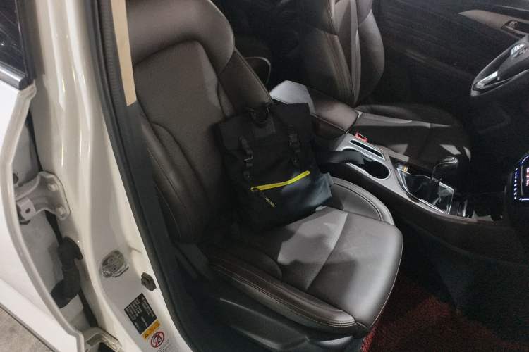 Used CHANGAN CS35PLUS 2018 1.6L Manual Cool Edition China V Standard Right Front Seat