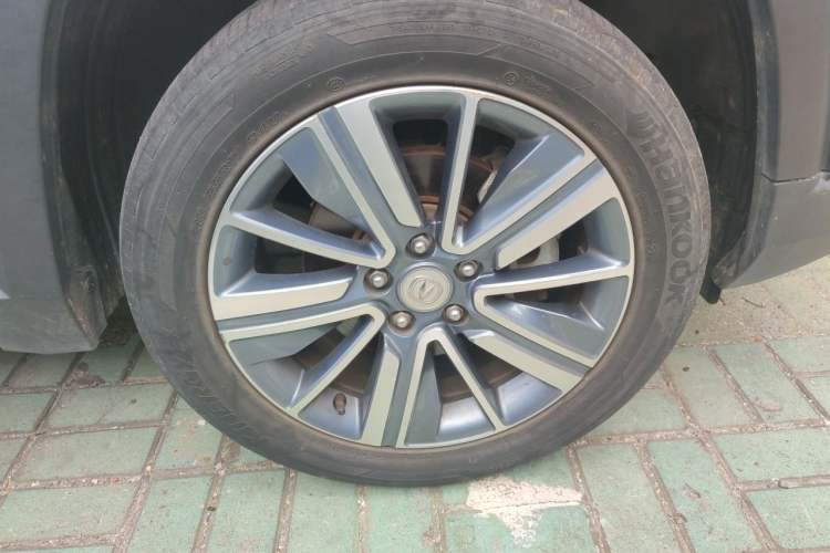 Used CHANGAN CS35PLUS 2018 1.6L Manual Cool Edition China V Standard Right Front Wheel Hub