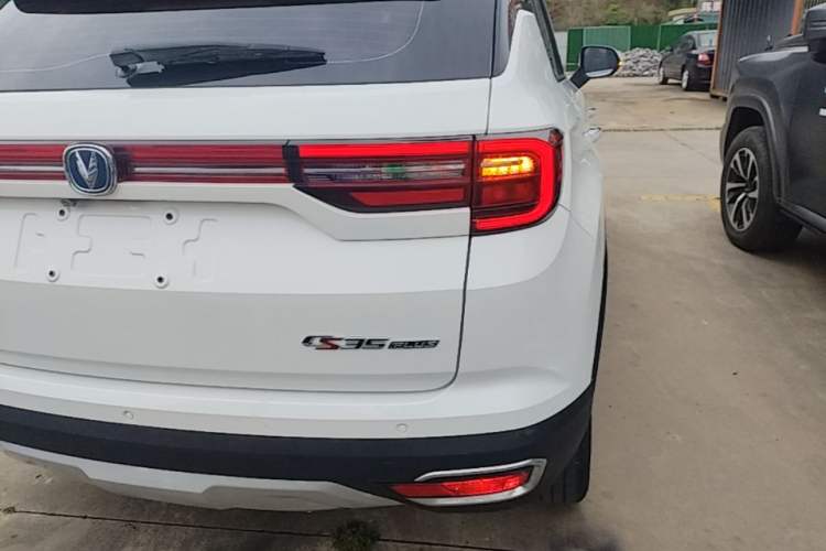 Used CHANGAN CS35PLUS 2018 1.6L Automatic Coolline Version China V Standard Right Rear Taillight