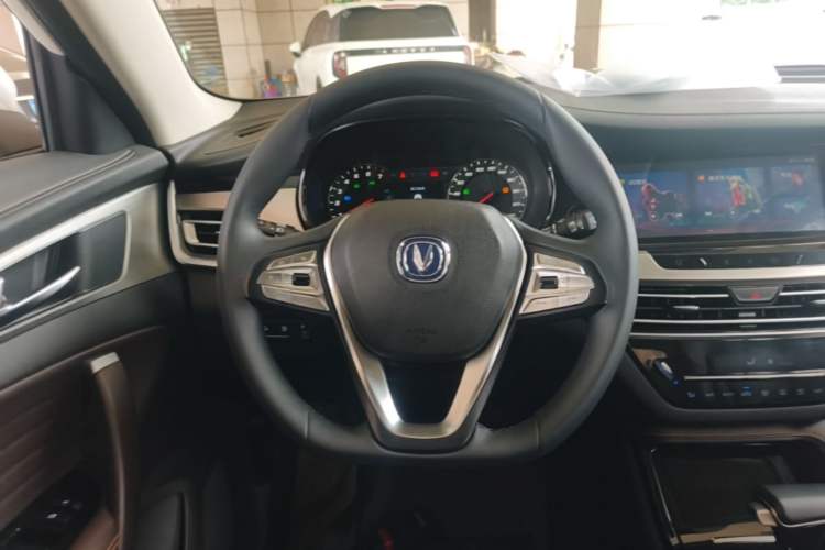 Used CHANGAN CS35PLUS 2018 1.6L Automatic Coolline Version China V Standard Steering Wheel