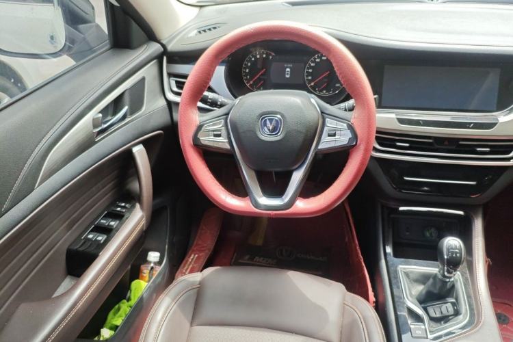 Used CHANGAN CS35PLUS 2018 1.6L Manual Cool Edition China V Standard Steering Wheel
