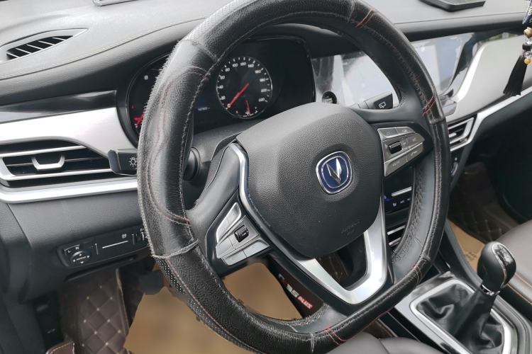 Used CHANGAN CS35PLUS 2018 1.6L Manual Changlian Edition China V Standard Steering Wheel