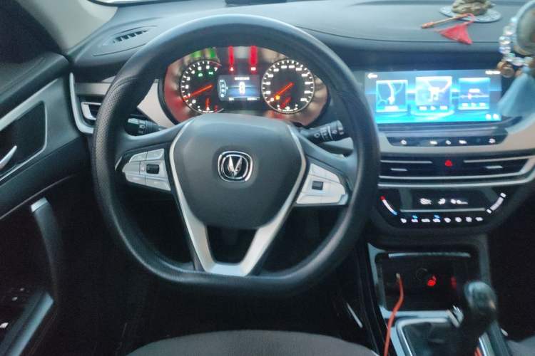Used CHANGAN CS35PLUS 2018 1.6L Manual Changlian Edition China V Standard Steering Wheel