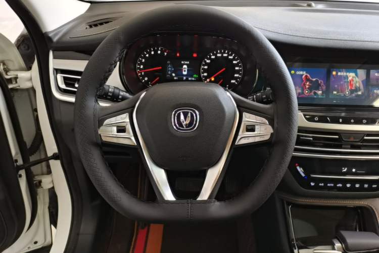 Used CHANGAN CS35PLUS 2018 1.6L Automatic Coolline Version China V Standard Steering Wheel