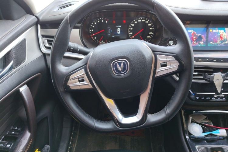 Used CHANGAN CS35PLUS 2018 1.6L Manual Cool Edition China V Standard Steering Wheel