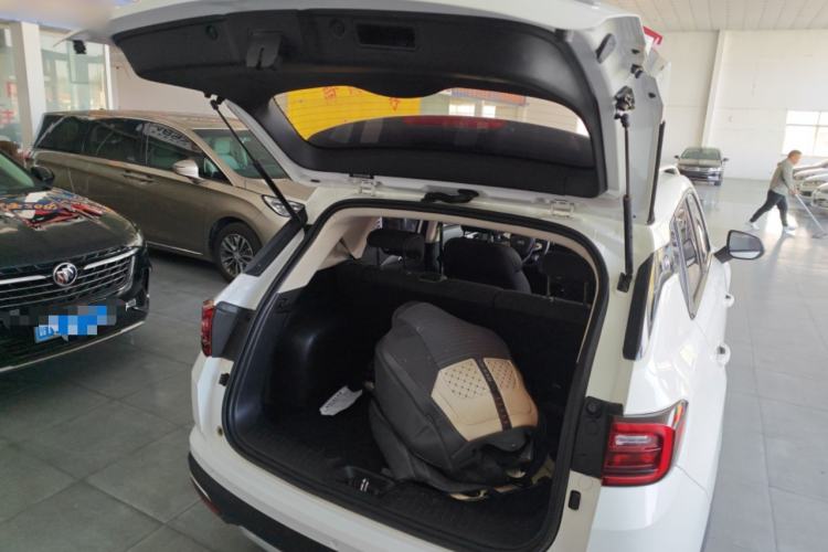 Used CHANGAN CS35PLUS 2018 1.6L Automatic Yue Lian Edition China V Standard Trunk
