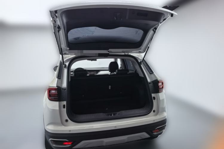 Used CHANGAN CS35PLUS 2018 1.6L Automatic Changlian Edition China V Standard Trunk