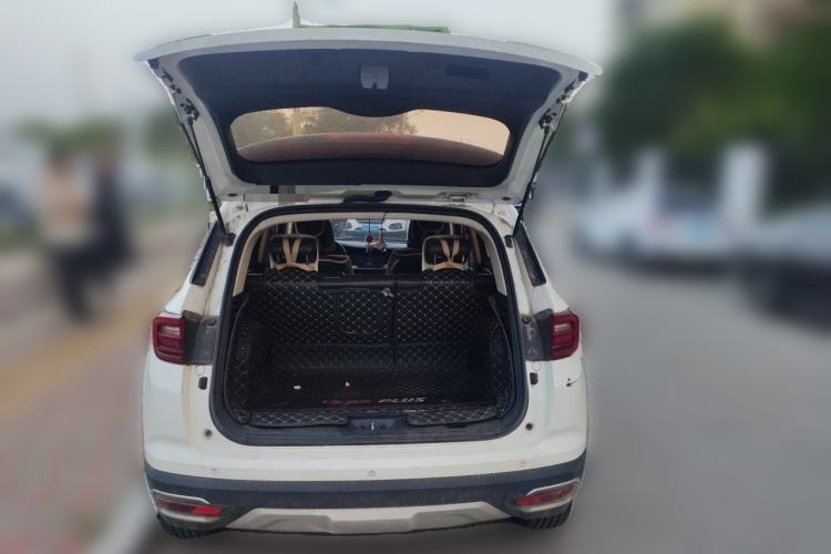 Used CHANGAN CS35PLUS 2018 1.6L Manual Changlian Edition China V Standard Trunk