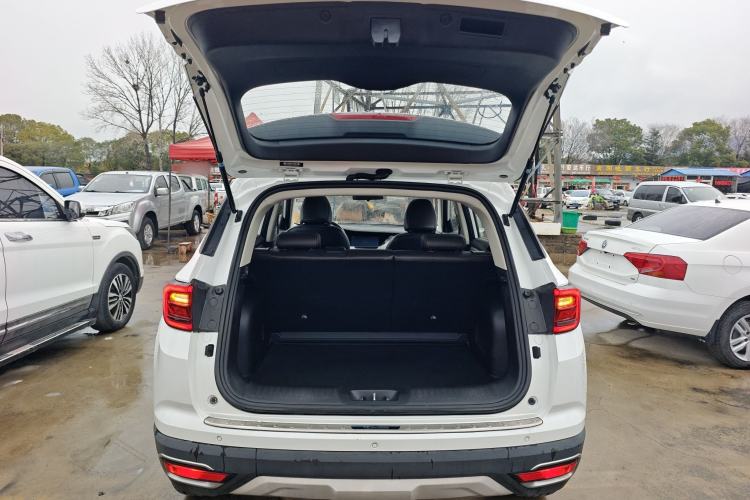 Used CHANGAN CS35PLUS 2018 1.6L Manual Changlian Edition China V Standard Trunk