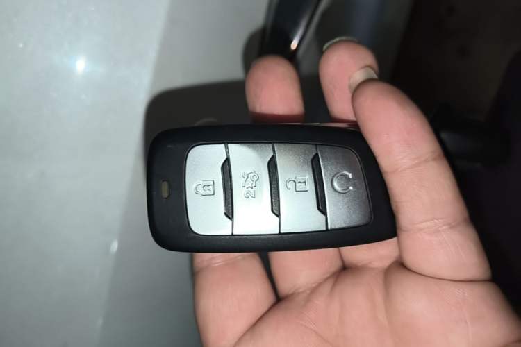 Used CHANGAN CS35PLUS 2018 1.6L Manual Cool Edition China V Standard Vehicle Key