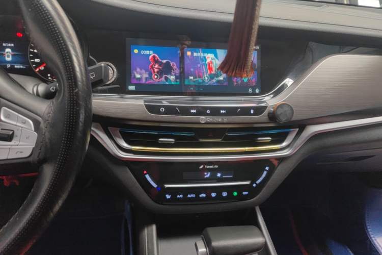 Used CHANGAN CS35PLUS 2019 1.4T DCT CoolLink Blue Whale Edition Audio And AC Panel