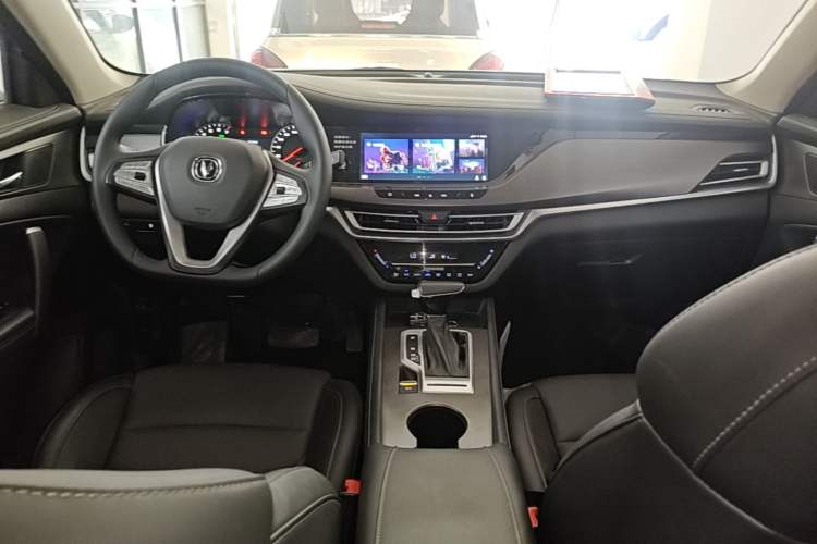 Used CHANGAN CS35PLUS 2019 1.4T DCT Chuanlian Blue Whale Edition Center Console