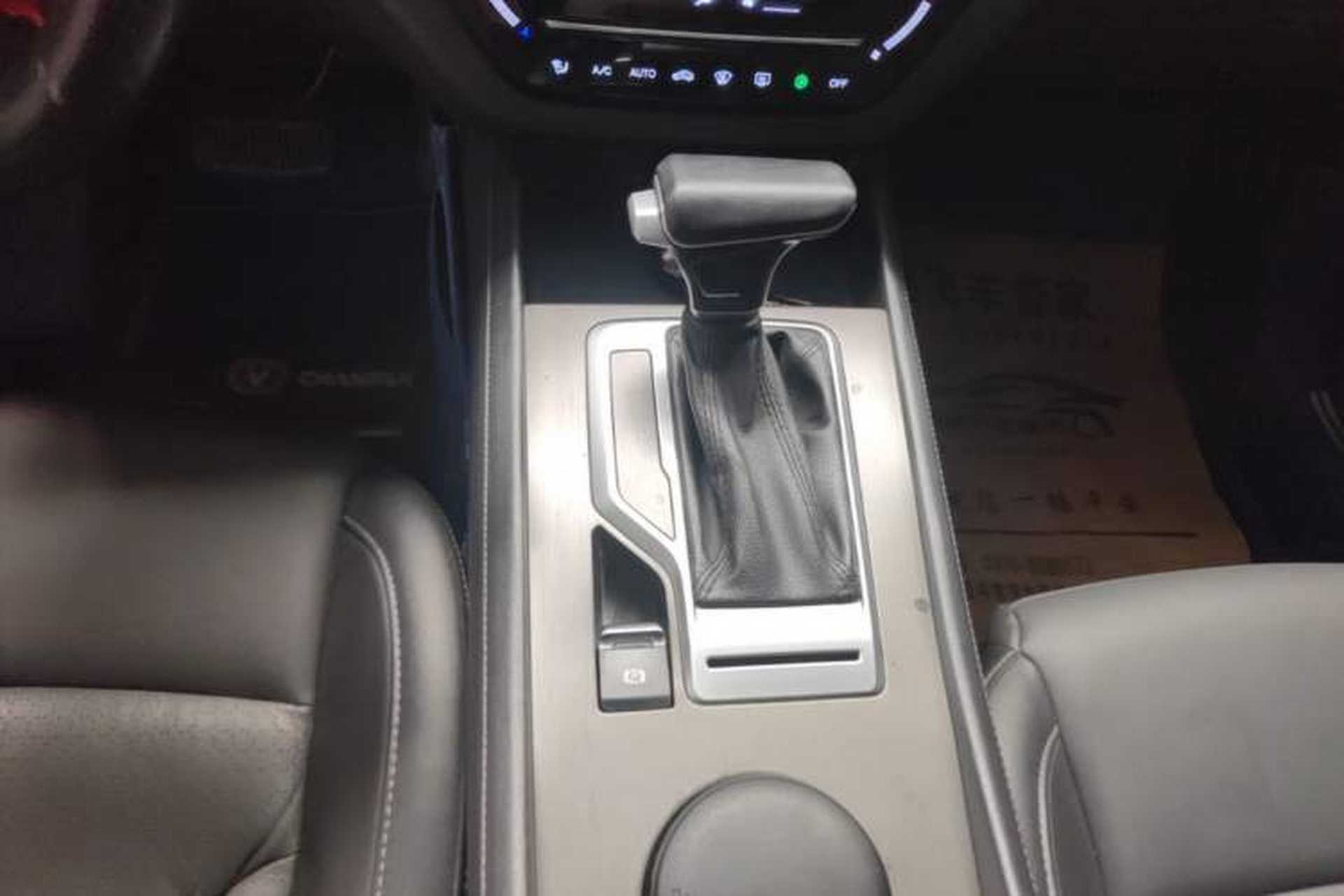Used CHANGAN CS35PLUS 2019 1.4T DCT CoolLink Blue Whale Edition Gear Lever