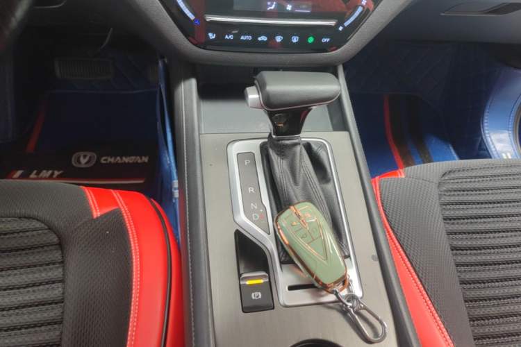 Used CHANGAN CS35PLUS 2019 1.4T DCT CoolLink Blue Whale Edition Gear Lever