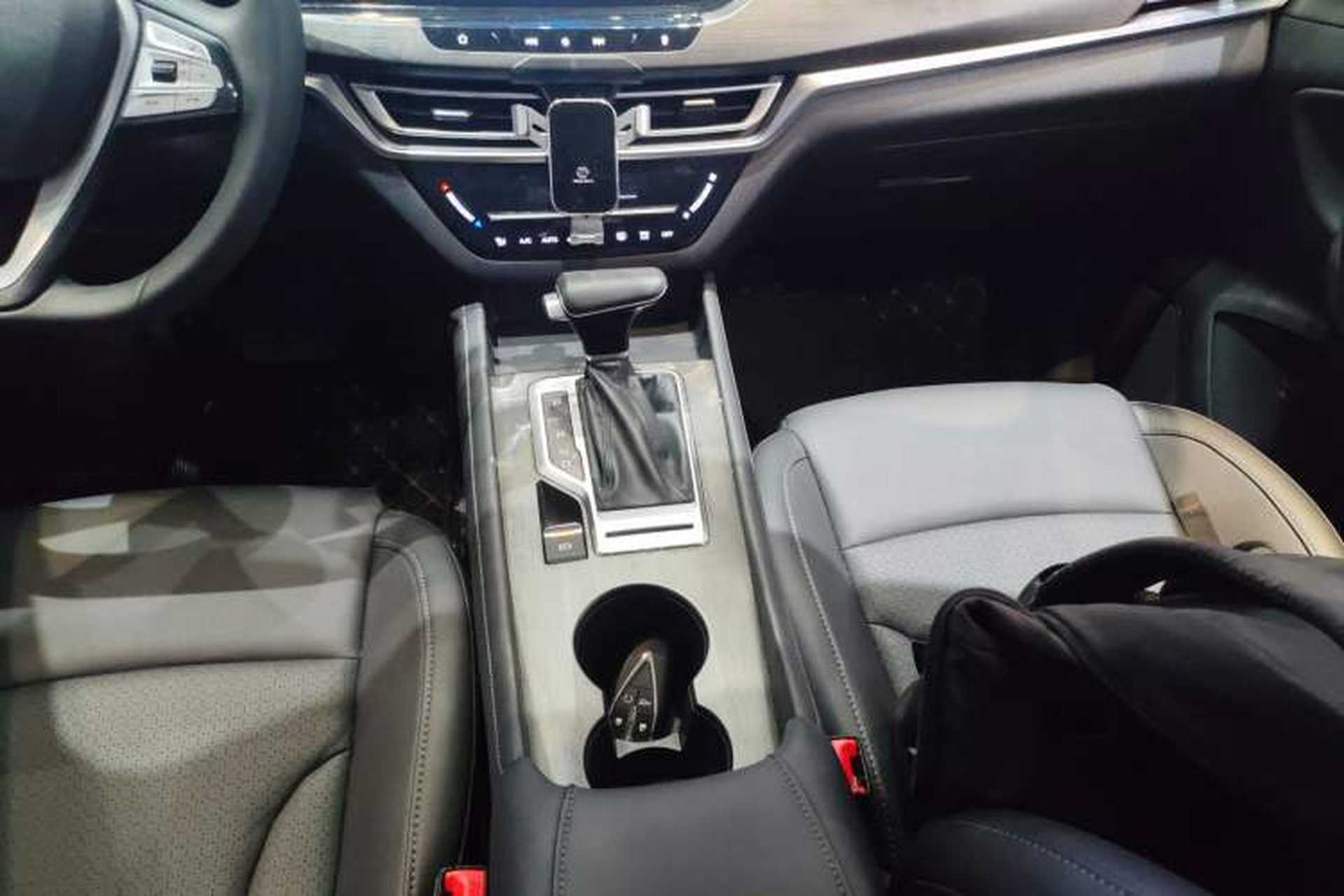 Used CHANGAN CS35PLUS 2019 1.4T DCT Chuanlian Blue Whale Edition Gear Lever