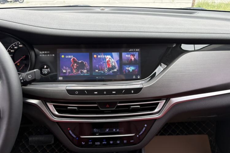 Used CHANGAN CS35PLUS 2019 1.4T DCT Chuanlian Blue Whale Edition Interior 2