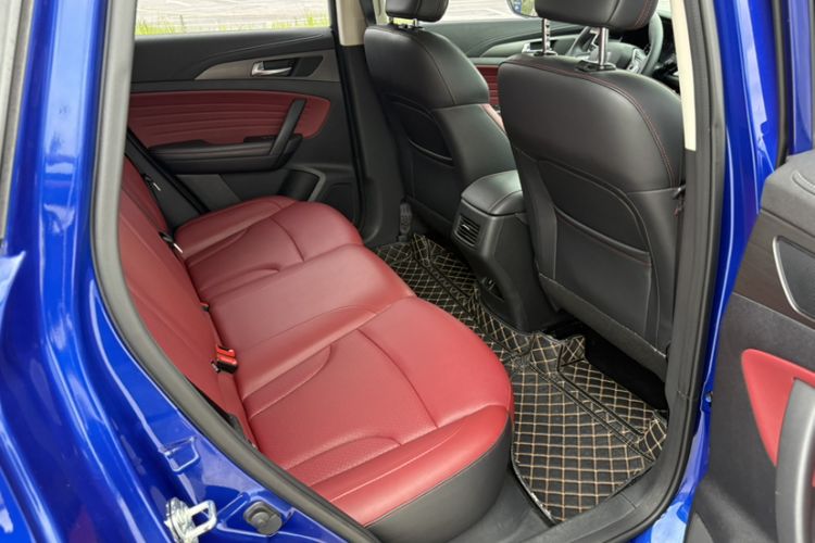 Used CHANGAN CS35PLUS 2019 1.4T DCT Chuanlian Blue Whale Edition Interior 3