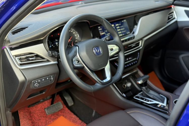 Used CHANGAN CS35PLUS 2019 1.6L Automatic CoolLink Edition Interior 3