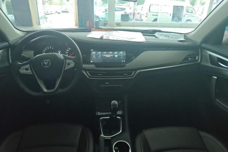Used CHANGAN CS35PLUS 2019 1.6L Manual Chuanlian Edition Interior 3
